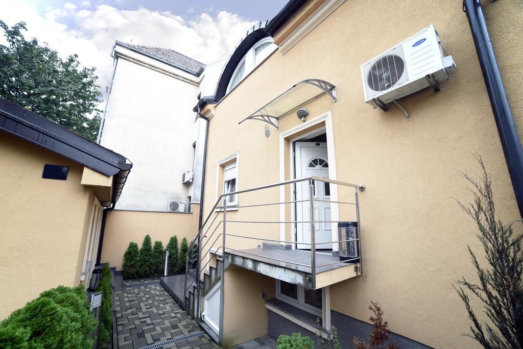 Villa Zrina Zágráb Szoba fotó